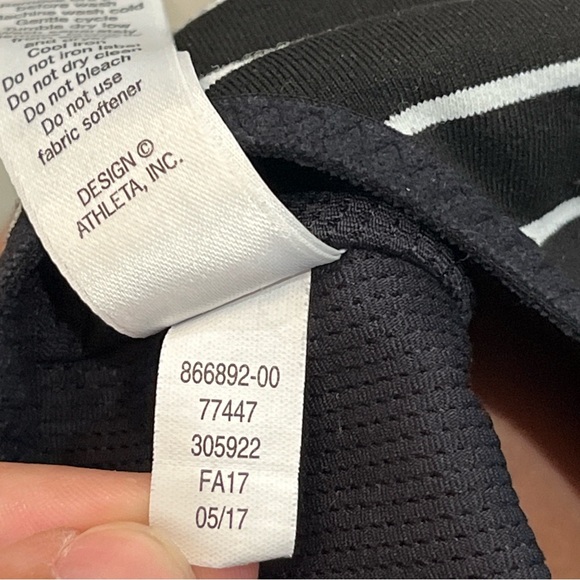 Athleta Transcendence Striped Racerback Sports Bra White Black Size S 866892-00 - Picture 8 of 9